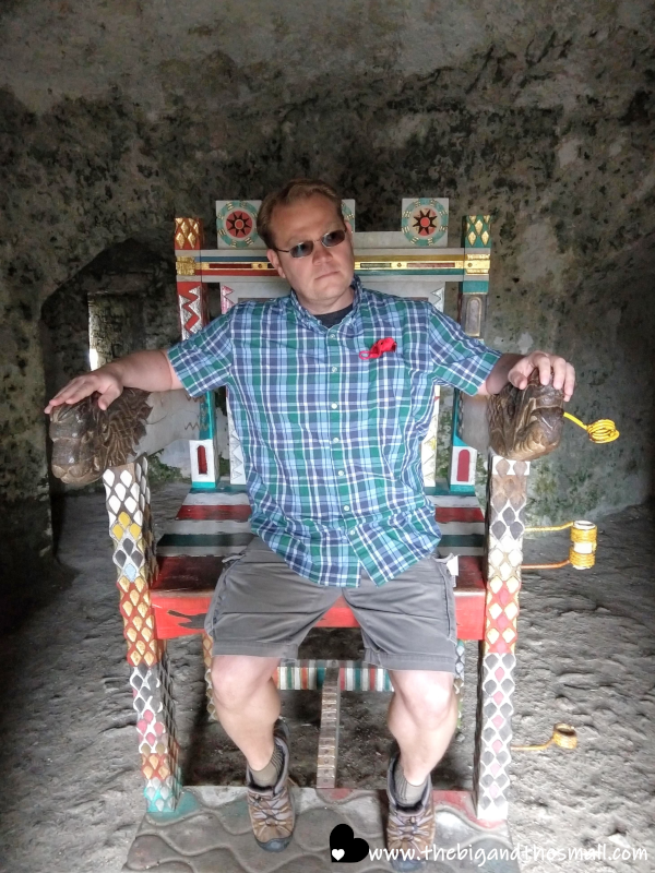 Joel on the throne.png